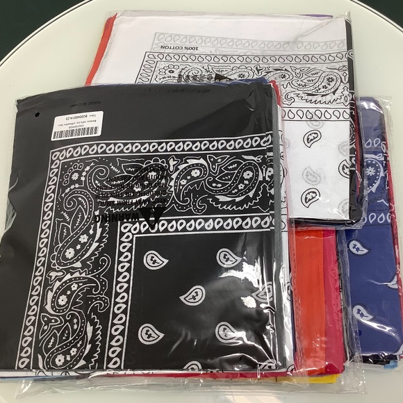 BANDANAS PAISLEY 1 PACK OF 12 - Picture 1 of 1